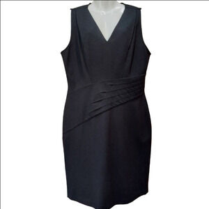 -- Kenneth Cole Reaction Black Vneck Dress